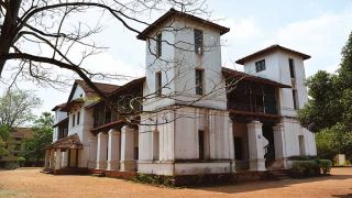 Another view of Old Kacherry Malika