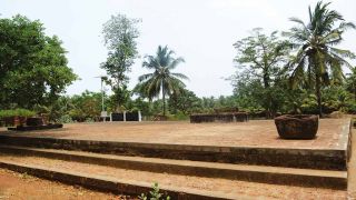 Nilapadu Thara or Manithara - Mamangam Monument