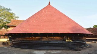 Sanctum Sanctorum of Trikkuratty Mahadeva Temple